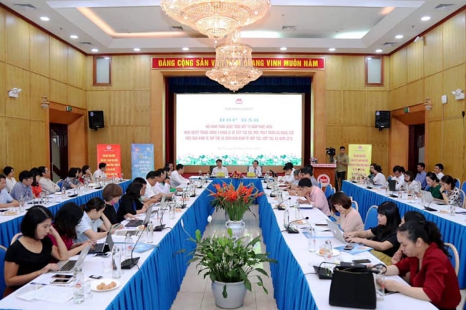 Họp báo về Tổng kết toàn quốc Nghị quyết số 13-NQ/TW và Diễn đàn kinh tế hợp tác, hợp tác xã. Ảnh: Nguyễn Vân