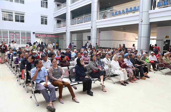 Người dân thăm khám bệnh tại Bệnh viện Đa khoa vùng Tây Nguyên, (ảnh Báo Đắk Lắk)