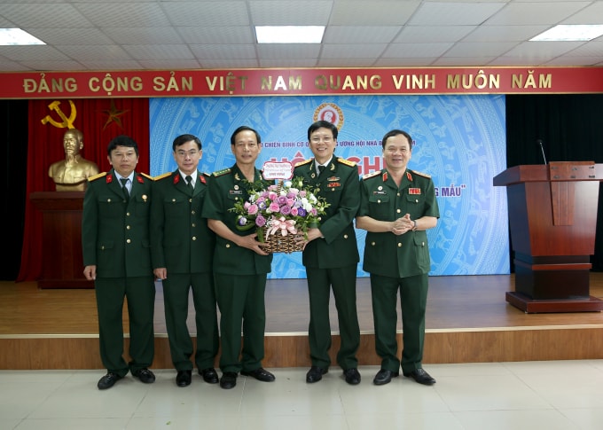 Các hội viên, khách mời chụp ảnh lưu niệm. Ảnh: Sơn Hải