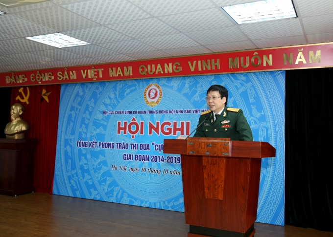 Đồng chí Hồ Quang Lợi, Phó Chủ tịch Thường trực Hội Nhà báo Việt Nam phát biểu tại hội nghị. Ảnh: Sơn Hải