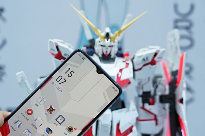 OPPO giới thiệu Reno Ace phiên bản kỉ niệm 40 năm Gundam