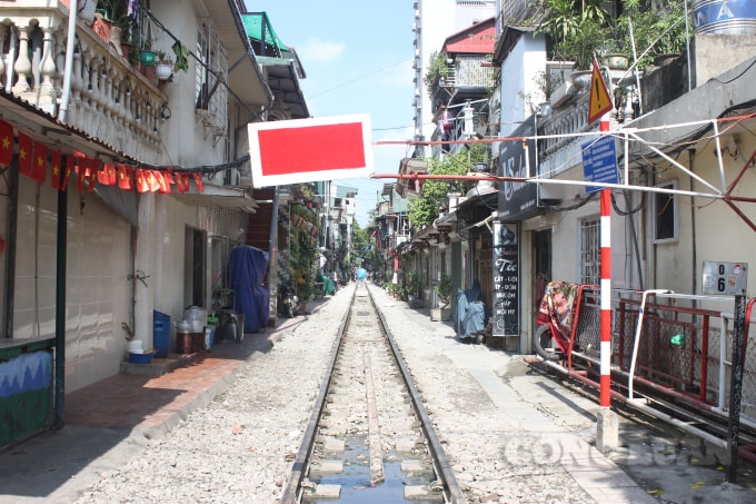 Lập lại trật tự, an toàn giao thông tại Phố cà phê đường tàu