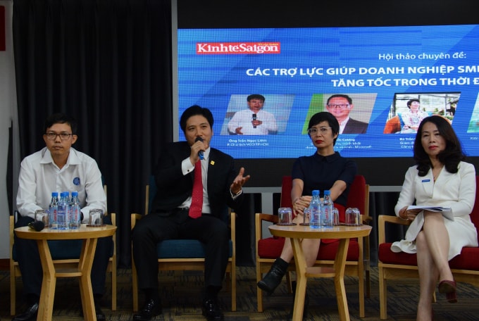 Ông Trần Khải Hoàn – Phó Tổng Giám đốc Nam A Bank chia sẻ tại Hội thảo.