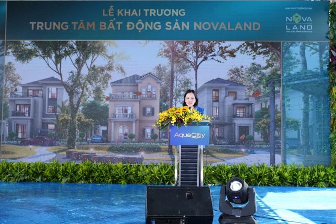 Bà Dương Thị Thu Thủy – Giám đốc Khối Thương mại – Tập đoàn Navaland phát biểu tại buổi lễ.