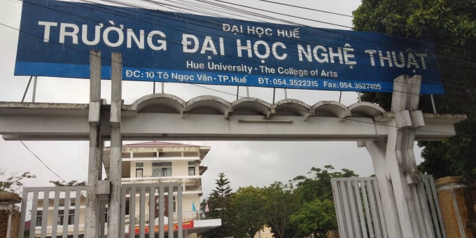 Trường ĐH Nghệ Thuật Huế chấm dứt hợp đồng với nhiều giảng viên.