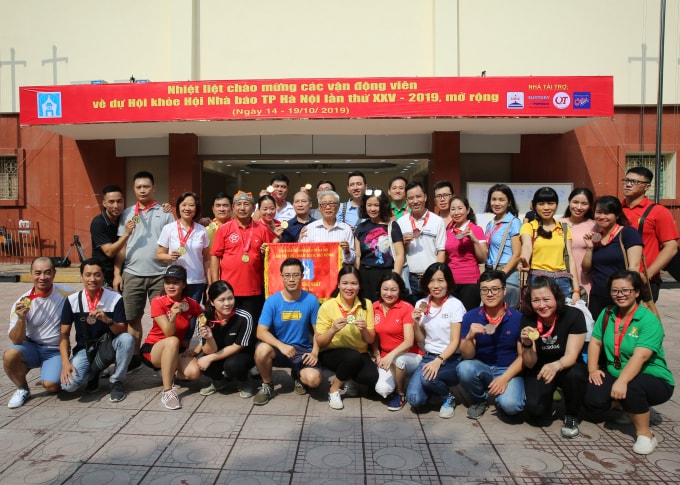 Tại nội dung thi kéo co, đội Đài PT-TH Hà Nội đoạt giải Nhất. Ảnh: Sơn Hải