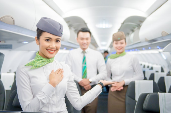 Ratchanu Jintanayong – nữ tiếp viên người Thái Lan của Bamboo Airways.