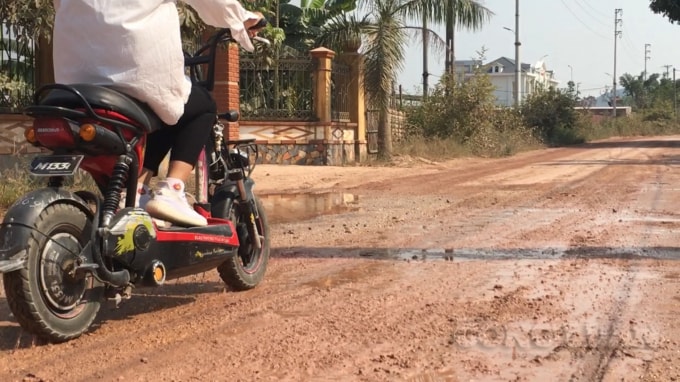 Dấu hỏi được đặt ra cho cơ quan chức năng khi bao giờ người dân thoát khỏi cảnh nắng bụi, mưa lầy?