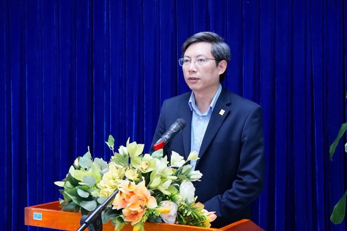 Tân Giám đốc Nhà máy Mai Tuấn Đạt phát biểu nhận nhiệm vụ.