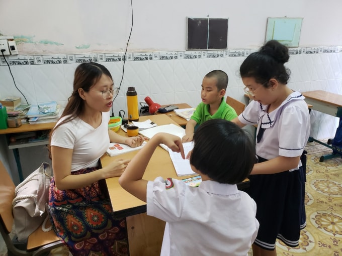 Một tiết mục học tập của trường.