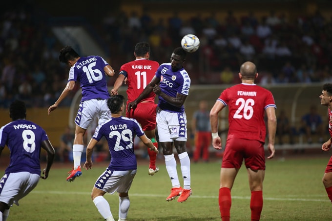 Hà Nội FC nắm thế thượng phong và sớm có được chức vô địch V-League. Ảnh: Hoàng Dương