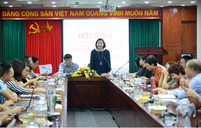 Bà Lý Thị Hồng Điệp - Phó Tổng Biên tập Báo Tài nguyên và Môi trường phát biểu tại Hội nghị. Ảnh: PV