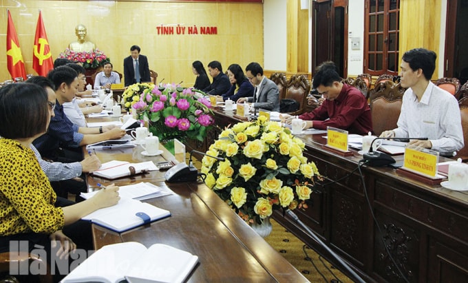 Quang cảnh buổi làm việc. Ảnh: Báo Hà Nam.