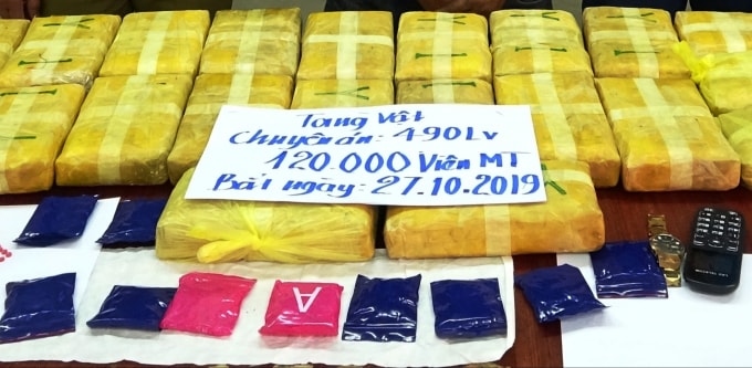 Lực lượng chức năng đã thu giữ 120.000 viên ma tuý tổng hợp và nhiều tài liệu khác có liên quan.
