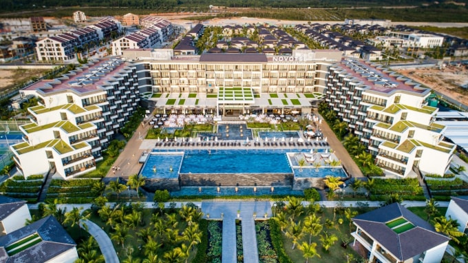 Novotel Phu Quoc Resort thuộc tổ hợp Sonaseas Villas & Resort do Tập đoàn CEO đầu tư hiện là một trong những khu nghỉ dưỡng 5 sao hàng đầu tại Đảo Ngọc