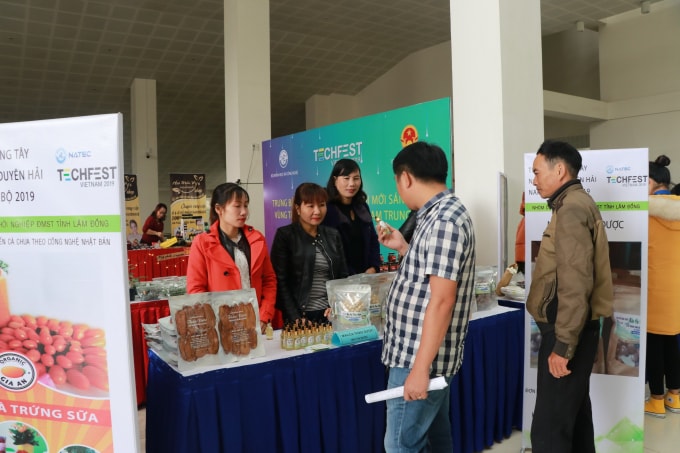 Khu Trưng bày sản phẩm