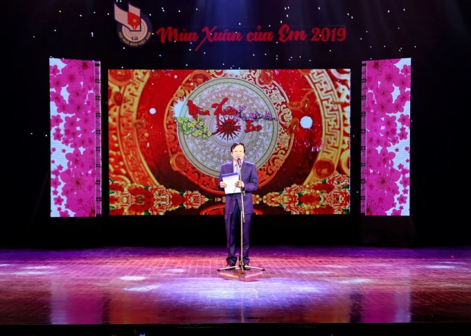 Phó Chủ tịch Thường trực Hội Nhà báo Việt Nam Hồ Quang Lợi phát biểu tại chương trình “Mùa xuân của em” lần II- năm 2019. Ảnh:; Sơn Hải