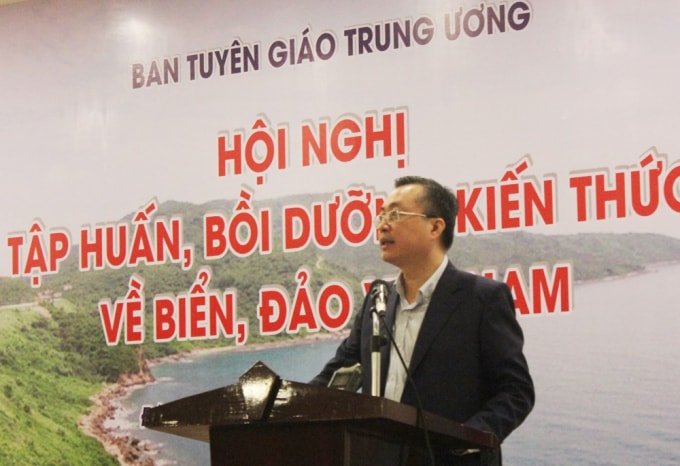 Ông Bùi Trường Giang, Phó Trưởng Ban Tuyên giáo Trung ương phát biểu tại Hội nghị