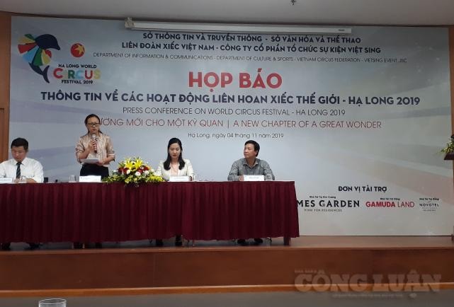 Đ/c Lê Ngọc Hân, Giám đốc Sở Thông tin và Truyền thông phát biểu tại cuộc Họp báo. Ảnh Nguyễn Quân.