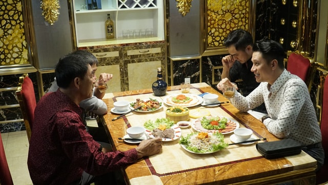 Mai Hồng Vũ tìm mọi cách để dẹp yên vụ sập mỏ đá. Ảnh: vtv.vn