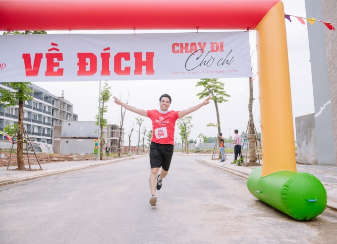 Vỡ òa trước những màn về đích ngoạn mục của các VĐV TMS Group.