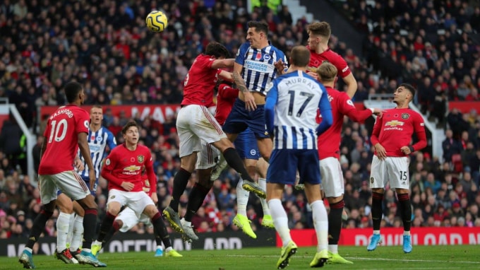 Brighton có bàn gỡ 1 - 2 trong hiệp 2. Ảnh: Getty