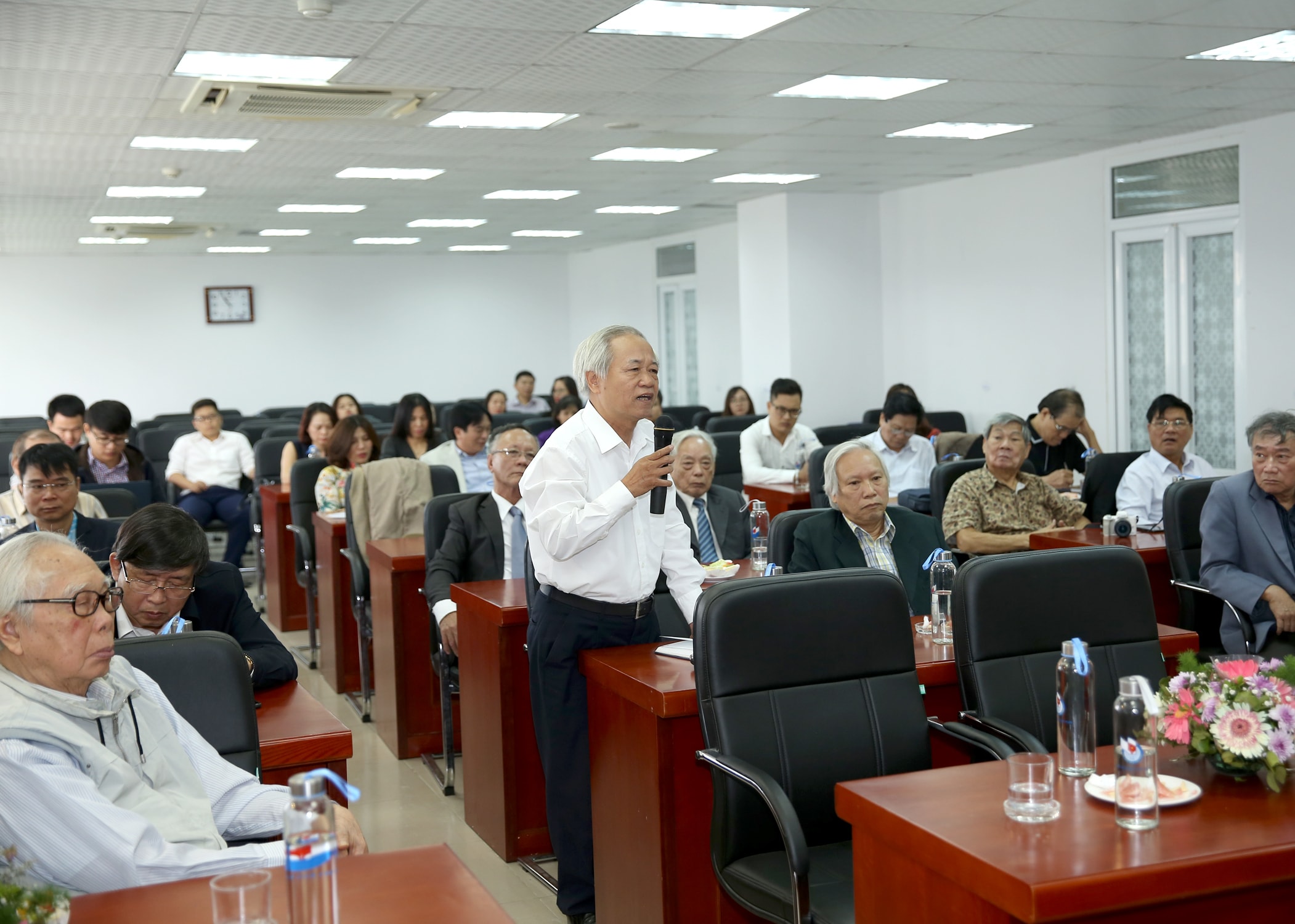 TS. Triệu Hiển, nguyên Giám đốc Bảo tàng Cách mạng Việt Nam phát biểu ý kiến. Ảnh: Sơn Hải