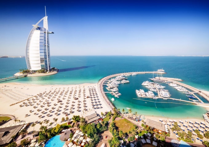 Dubai sẽ đưa du khách từ bất ngờ này tới bất ngờ khác với những cảnh quan có độc nhất vô nhị.
