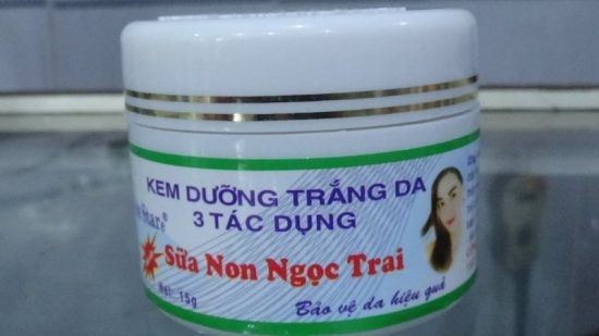 Thu hồi toàn quốc kem dưỡng trắng da sữa non ngọc trai.