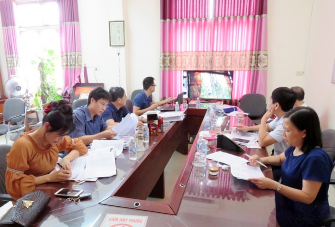 BGK chấm tập trung tác phẩm PT - TH giải báo chí Trần Phú 2018.