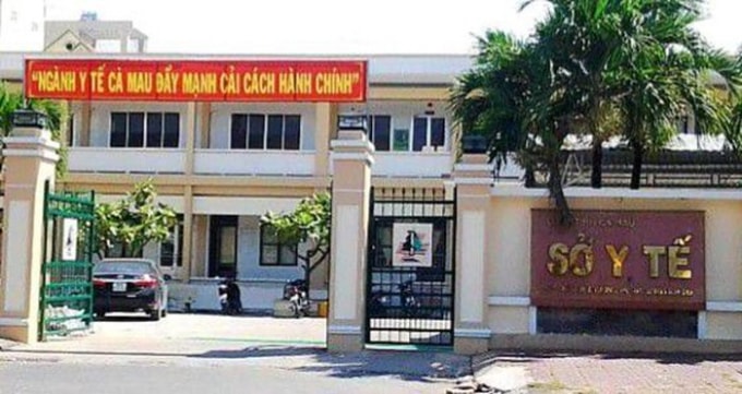 Sở Y tế tỉnh Cà Mau yêu cầu báo cáo tình trạng bác sĩ bỏ việc.