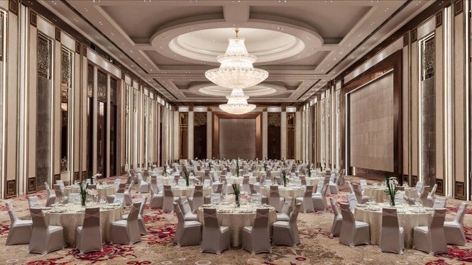 Phòng Hội nghị Grand Ballroom với trần cao nhất Việt Nam.