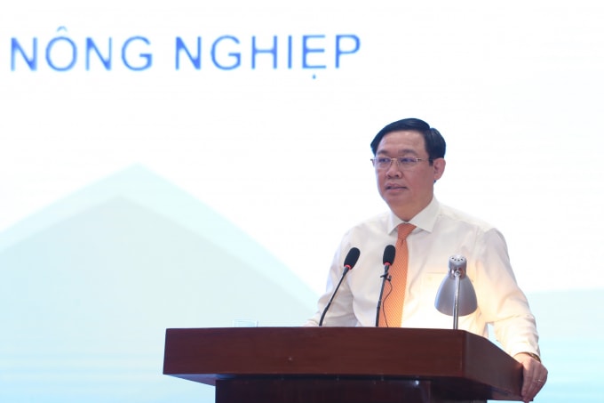 Phó Thủ tướng Chính phủ Vương Đình Huệ, Trưởng ban Chỉ đạo (BCĐ) có nhiệm vụ lãnh đạo, điều hành hoạt động của BCĐ; chủ trì và kết luận các cuộc họp của BCĐ để quyết định những vấn đề về đổi mới, phát triển kinh tế tập thể, hợp tác xã. Ảnh: VGP