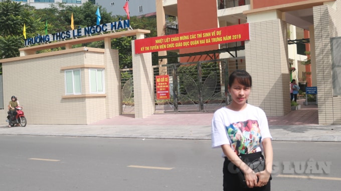 Chị Nga và nhiều giáo viên mầm non trên địa bàn quận Hai Bà Trưng bước vào kỳ thi với tâm lý khá lo lắng. Ảnh: An Khang.