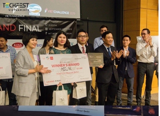 Medlink giành ngôi vị quán quân Vietchallenge 2019