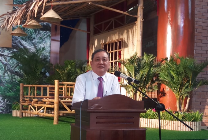 Ông Nguyễn Bé, Phó Chủ tịch Hội Nhà báo Việt Nam phát biểu tại buổi tọa đàm.