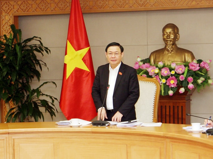 Phó Thủ tướng Vương Đình Huệ phát biểu chỉ đạo tại cuộc họp. Ảnh: VGP