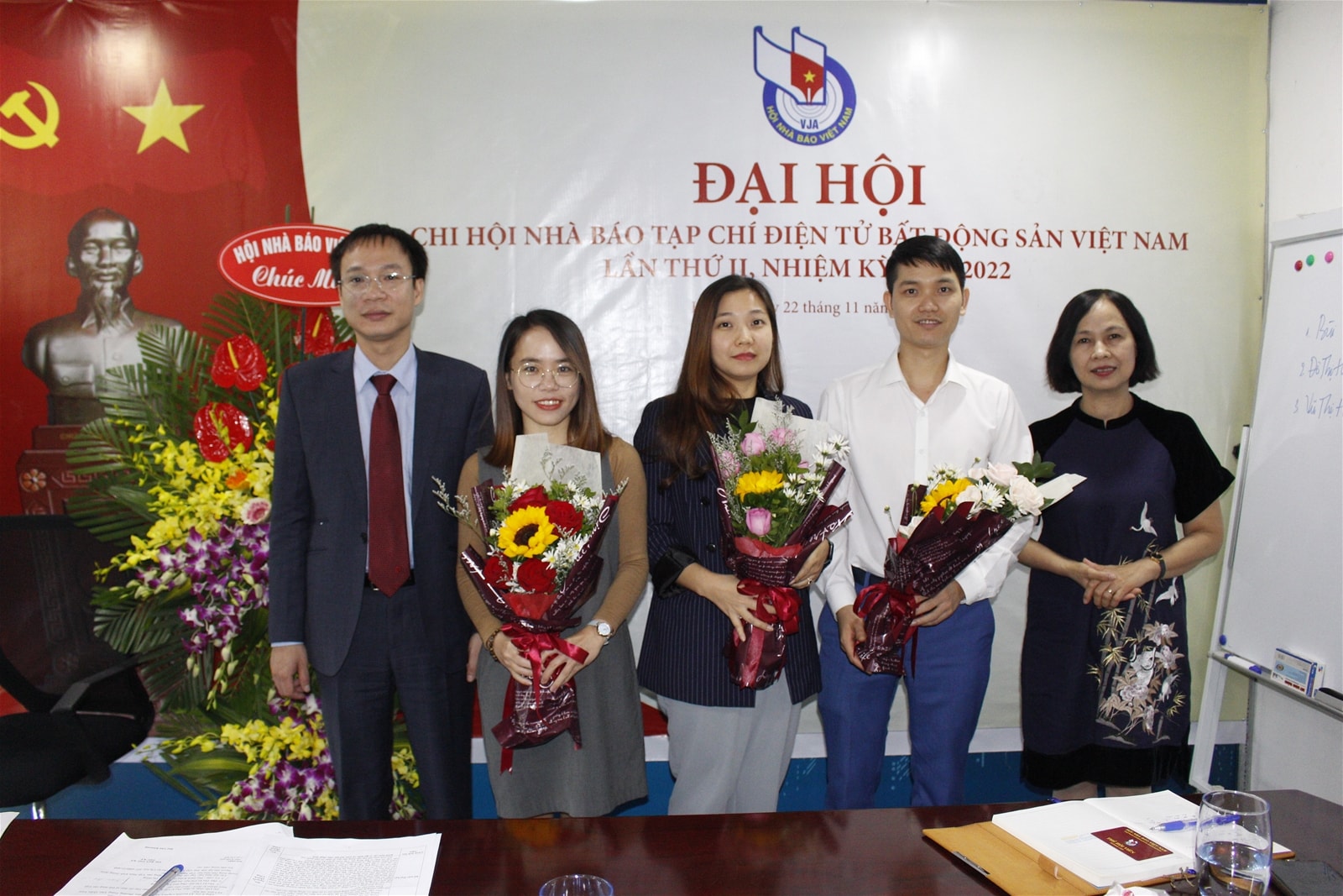 Ban Thư ký Chi hội nhiệm kỳ 2019 - 2022 gồm 3 đồng chí. Ảnh: Phạm Lượng
