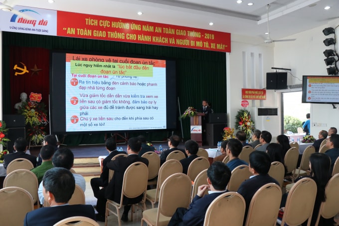 Quang cảnh Hội nghị tập huấn công tác bảo đảm trật tự An toàn giao thông trên hệ thống đường bộ cao tốc Khu vực phía Bắc năm 2019.
