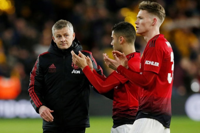 HLV Solskjaer có thể mất việc nếu không cải thiện được MU. Ảnh: Getty