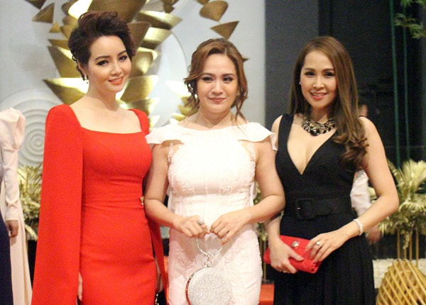 Các nữ diễn viên: Mai Thu Huyền, Thanh Thúy và Minh Thư tham dự Lễ khai mạc. Ảnh: thegioidienanh