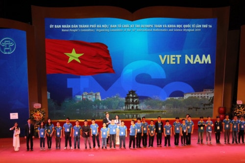 Đoàn Việt Nam tham gia kỳ thi Olympic Toán và Khoa học quốc tế năm 2019. Ảnh: PV