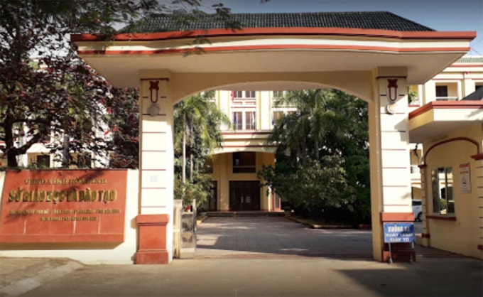 Ông Bùi Trọng Đắc bị cách chức Giám đốc Sở Giáo dục - Đào tạo tỉnh Hòa Bình. Nguồn: Internet