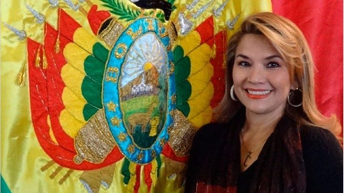 Tổng thống tạm thời của Bolivia, Jeanine Anez. Ảnh: EC
