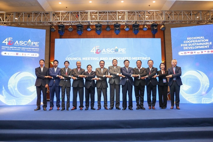 Các thành viên trong Hội đồng ASCOPE tại Kỳ họp lần thứ 45