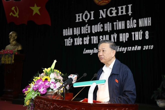 Đại tướng Tô Lâm phát biểu tại buổi tiếp xúc cử tri. Ảnh: BCA.