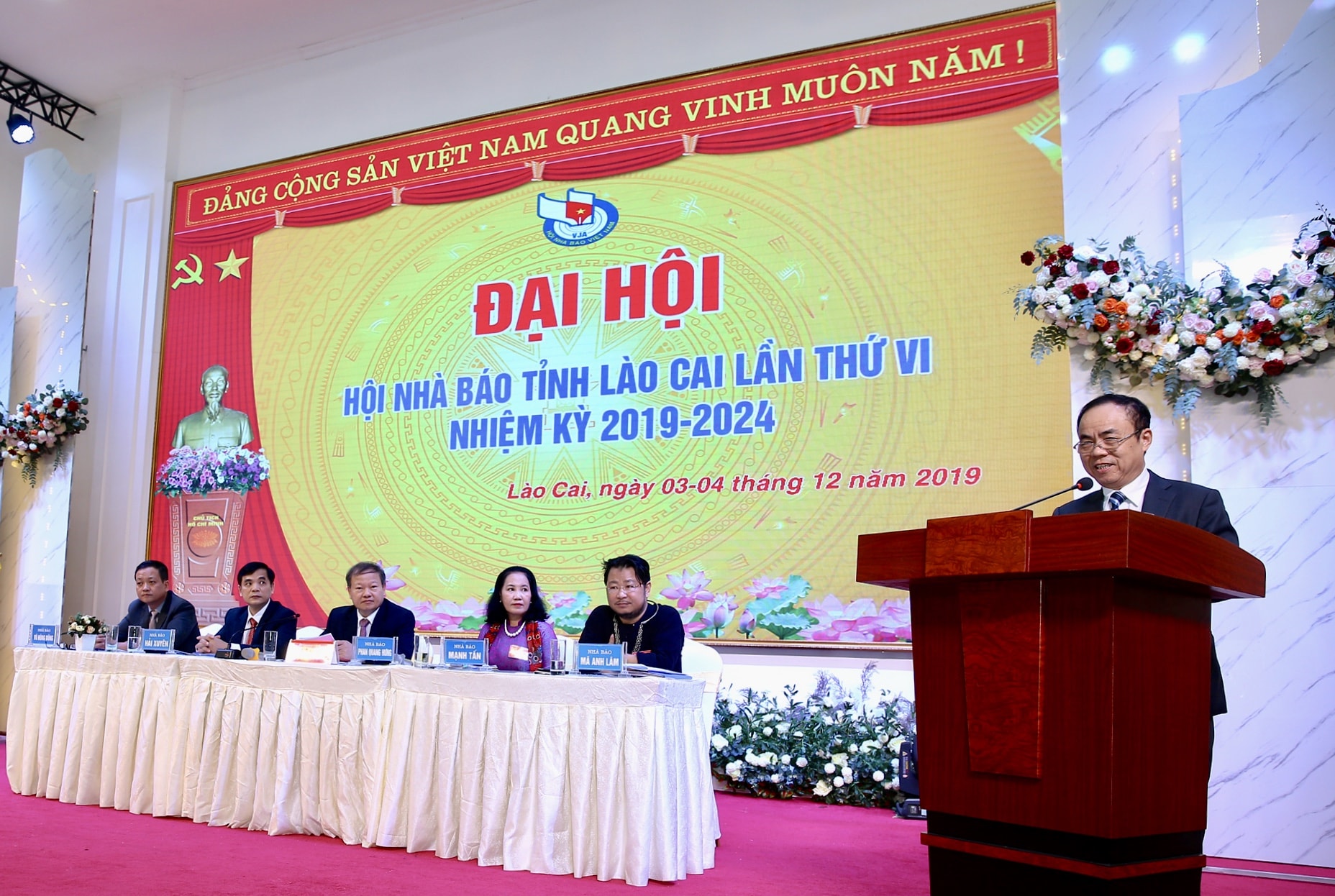 Đồng chí Trần Bá Dung, Ủy viên Ban Thường Vụ, Trưởng Ban Nghiệp vụ Hội Nhà báo Việt Nam phát biểu tại Đại hội. Ảnh: Sơn Hải