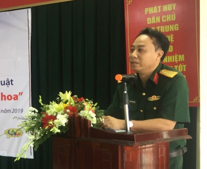 Thượng tá Ngô Xuân Giang, đại diện Ban tổ chức giới thiệu chương trình trước các cơ quan ngôn luận.