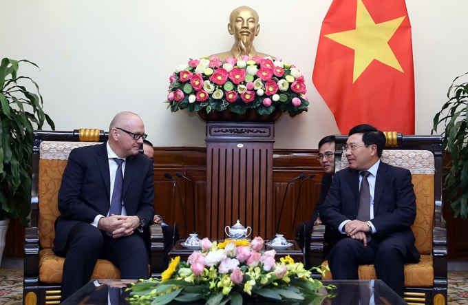 Phó Thủ tướng Phạm Bình Minh tiếp Quốc vụ khanh Bộ Ngoại giao Đức Andreas Michaelis đang có chuyến thăm và đồng chủ trì cuộc họp Nhóm điều hành chiến lược Việt Nam-Đức lần thứ 5.. Ảnh: VGP