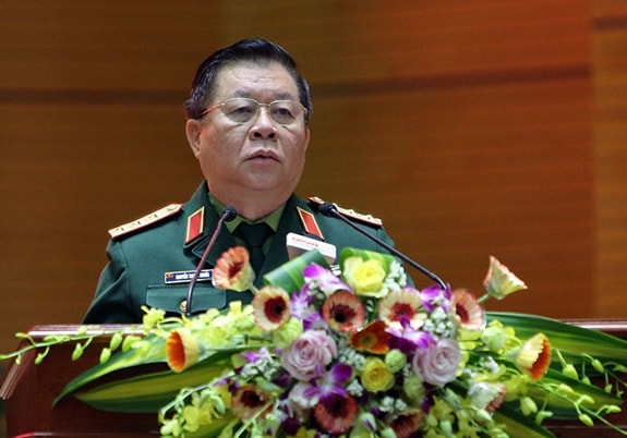 Thượng tướng Nguyễn Trọng Nghĩa phát biểu đề dẫn Hội thảo. Ảnh: BQP.
